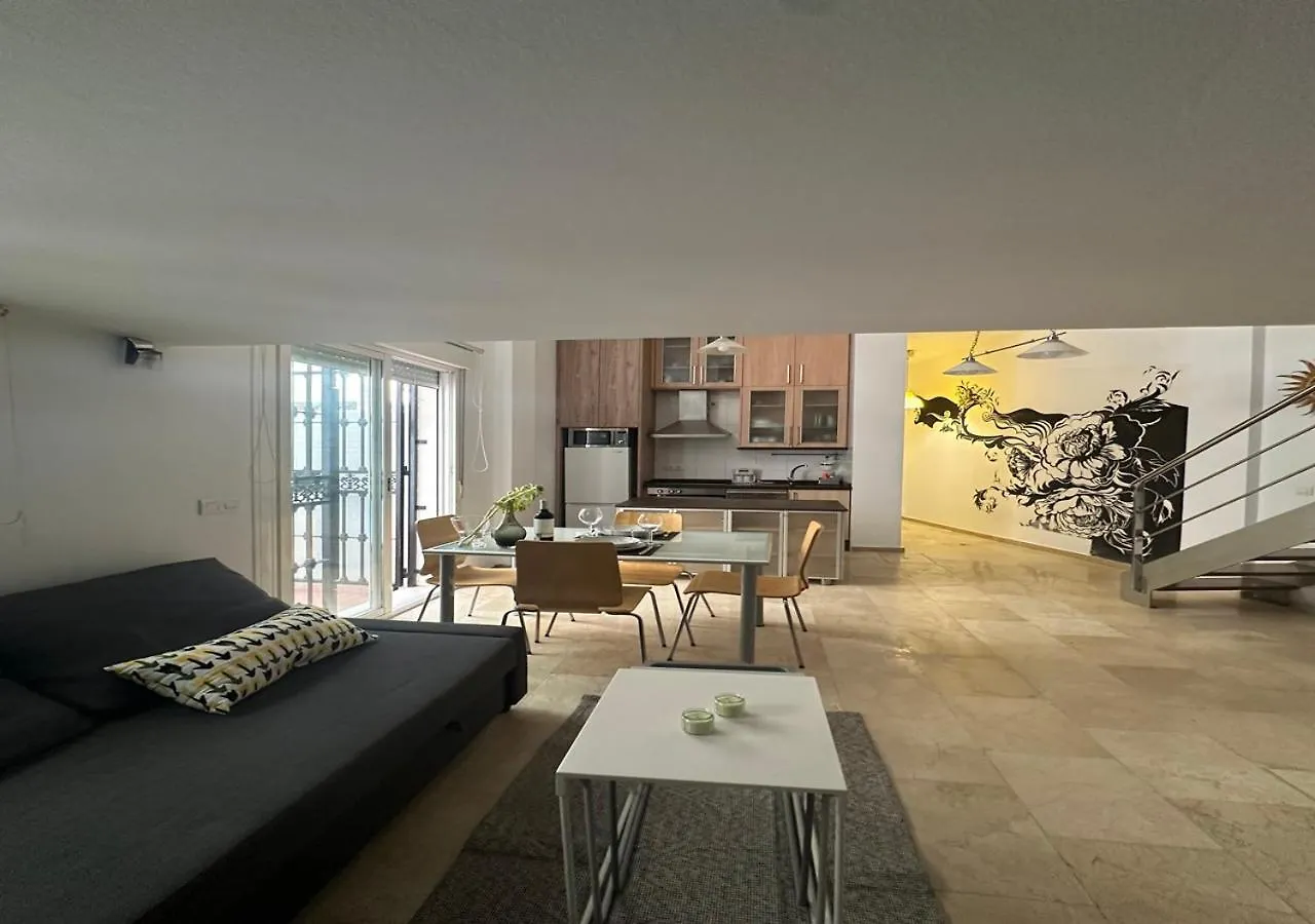 Home Art Refino Málaga 0*,  Spagna